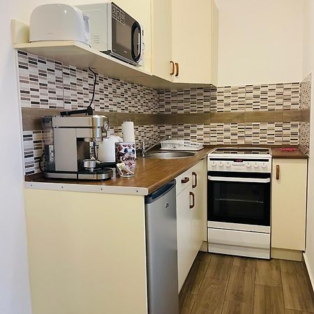 Weninger Studio Apartman Кішкунгалаш Екстер'єр фото